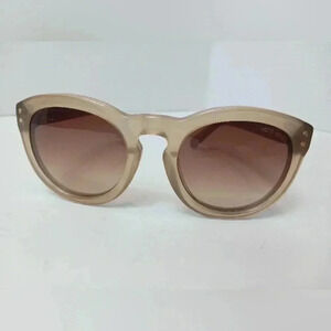 Henri Bendel Tan Beige Sunglasses Olivia No Scratches